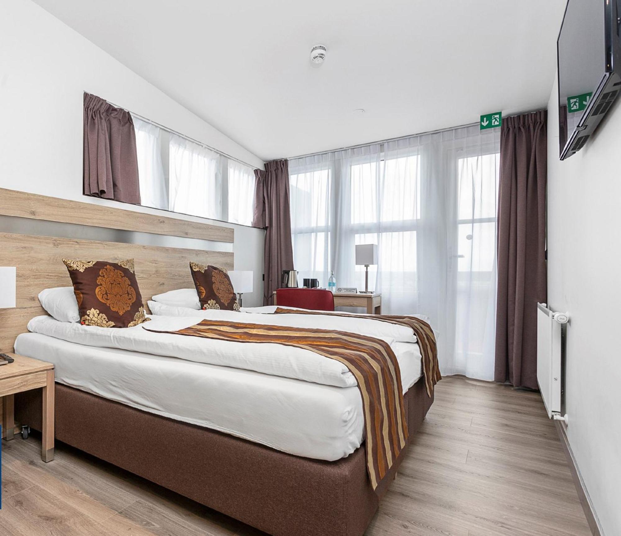 Hotel Duus By Keflavik Airport Exteriör bild